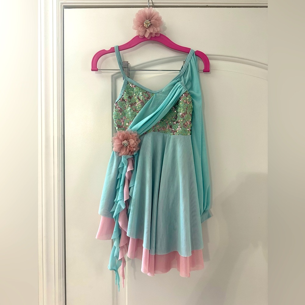 Layla’s brand dance costume